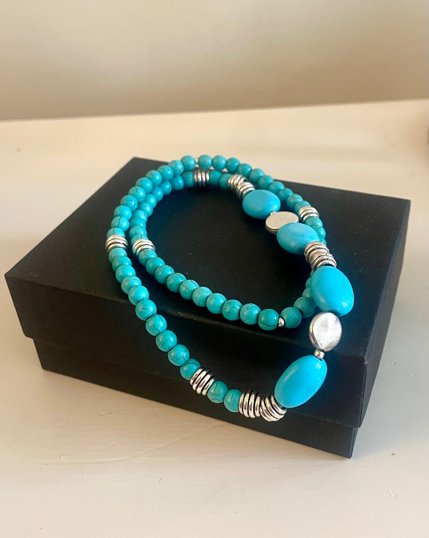 No clasp Turquoise and Silver Beaded Necklace